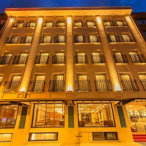 3* Отель Mukarnas Taksim